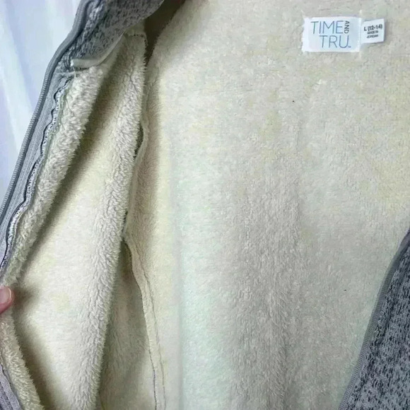TIME and TRU Thick Gray zip up with fuzzy inside - Picture 3 of 5